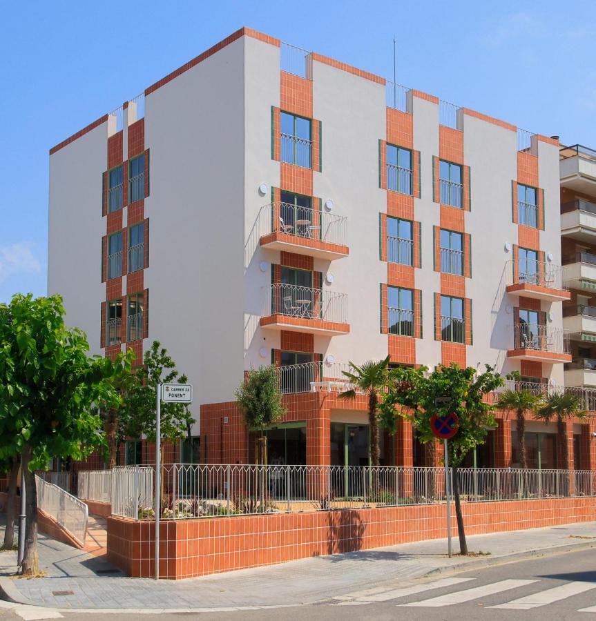 Terra Aurea Aparthotel Salou Kültér fotó