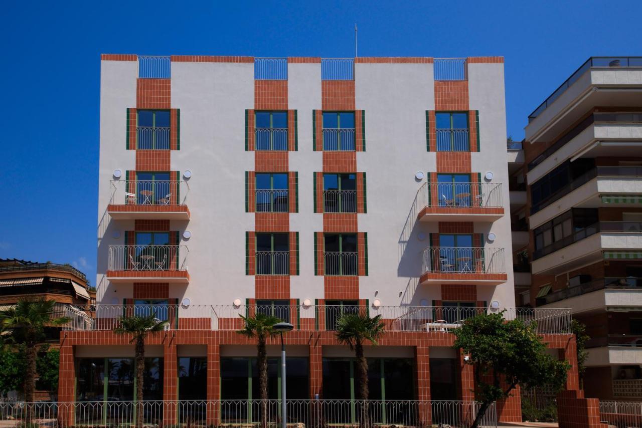 Terra Aurea Aparthotel Salou Kültér fotó